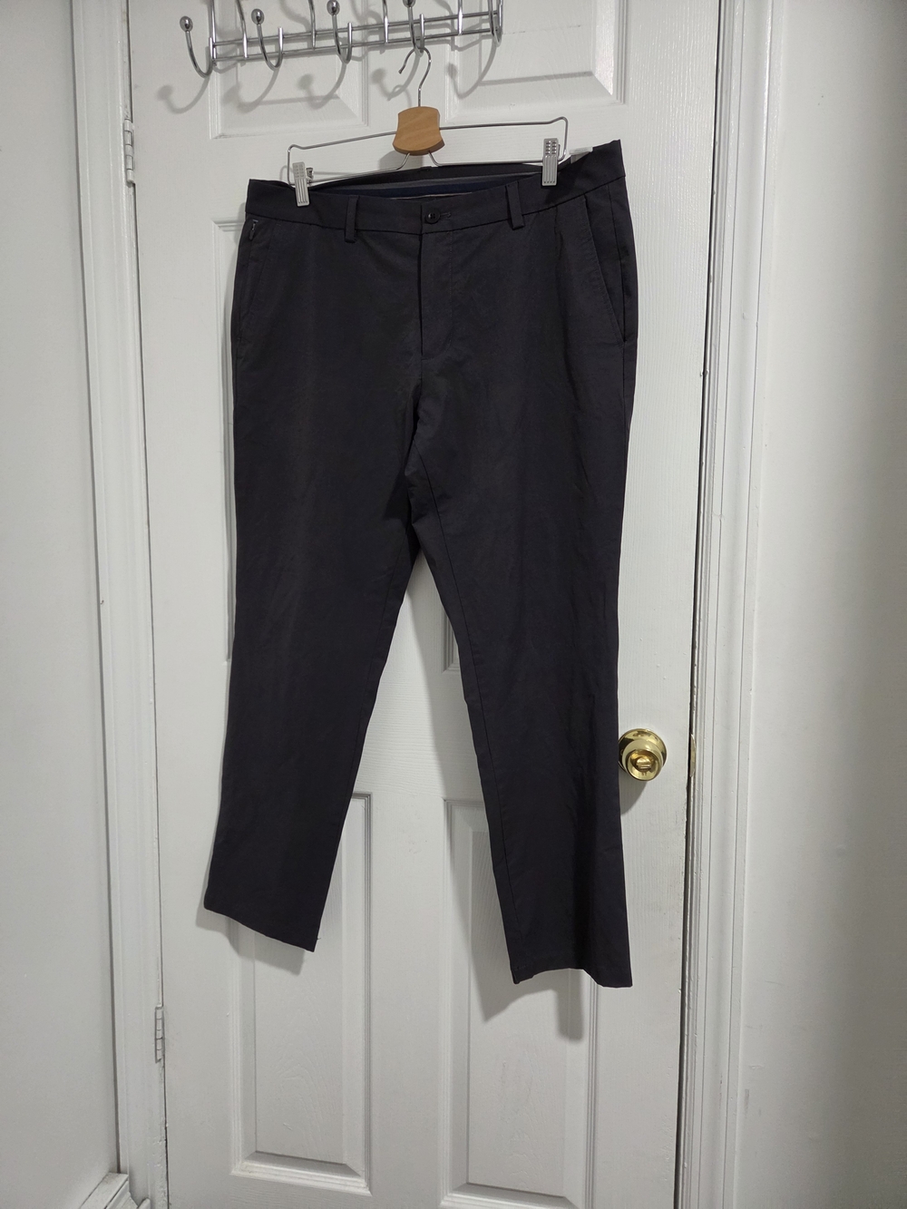 Vineyard Vines Men's Chinos in Charcoal Gray